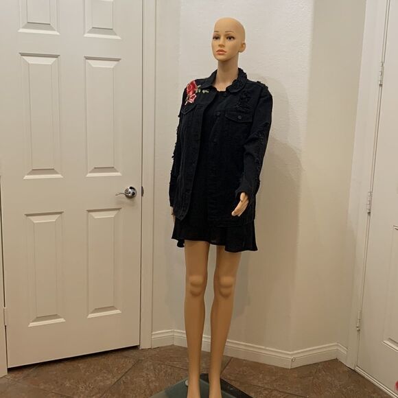 Boom boom jeans Large Black Rose Appliqued Distressed Long Sleeve Button Jacket - Picture 3 of 14